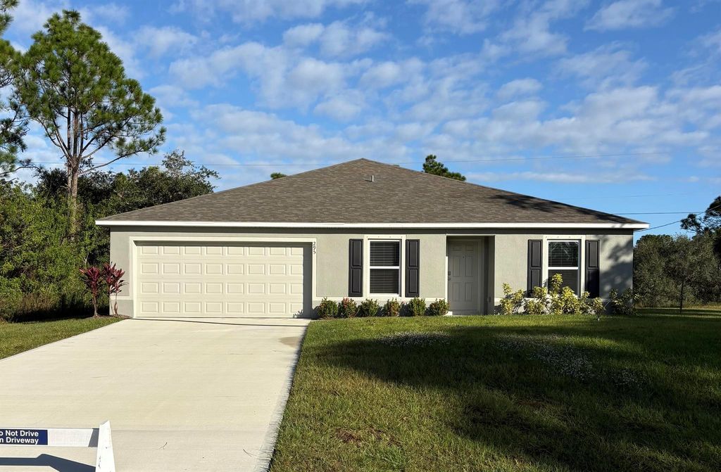 295 Crescent Street SE, Palm Bay, FL 32909
