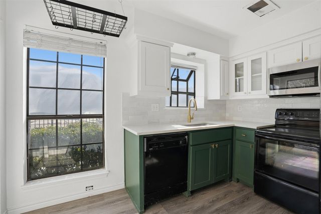 5200 Martel Avenue 36A, Dallas, TX 75206