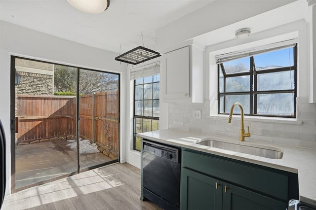 5200 Martel Avenue 36A, Dallas, TX 75206