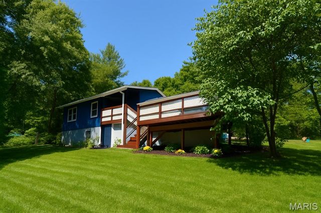 1944 Americana Way, Fenton, MO 63026