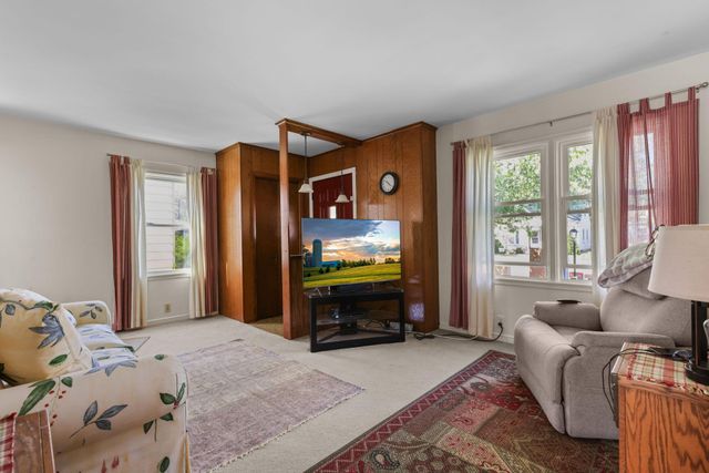 3738 Noble Avenue N, Robbinsdale, MN 55422