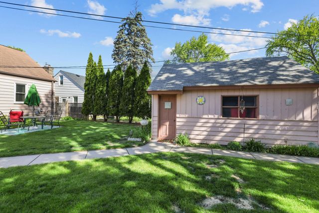 3738 Noble Avenue N, Robbinsdale, MN 55422