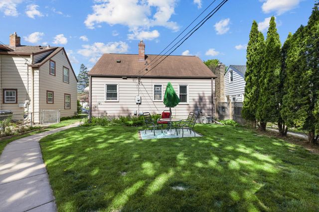 3738 Noble Avenue N, Robbinsdale, MN 55422