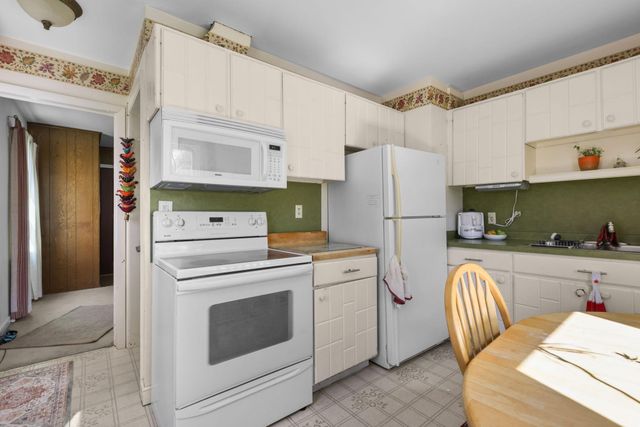 3738 Noble Avenue N, Robbinsdale, MN 55422