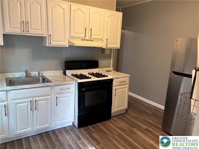 2206 Forest Street, Easton, PA 18042