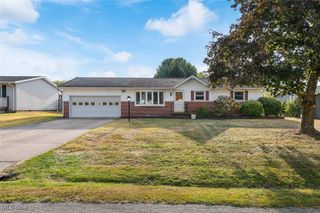 1702 Thornridge Road NW, Massillon, OH 44646