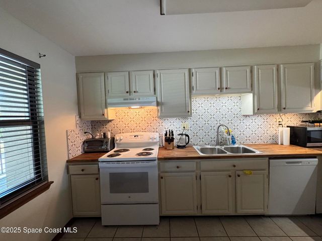 201 International Drive 124, Cape Canaveral, FL 32920