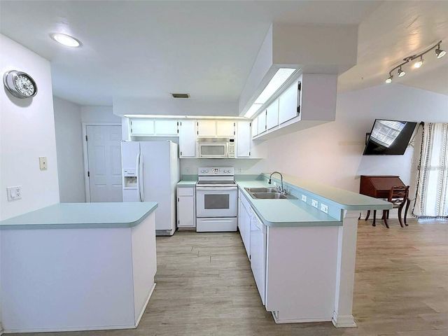 504 ROSE APPLE CIRCLE, Port Charlotte, FL 33954