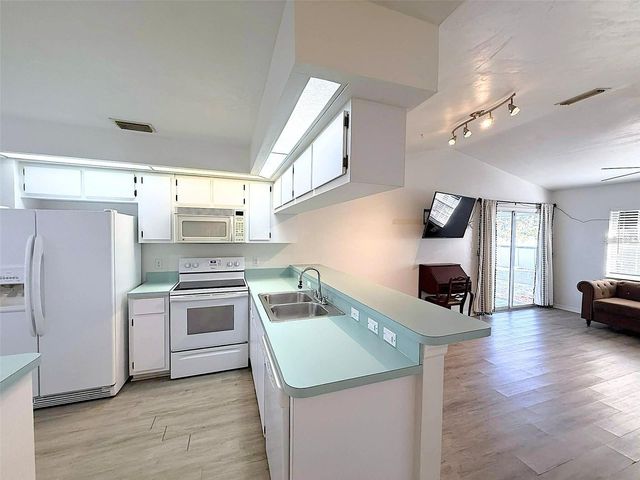 504 ROSE APPLE CIRCLE, Port Charlotte, FL 33954