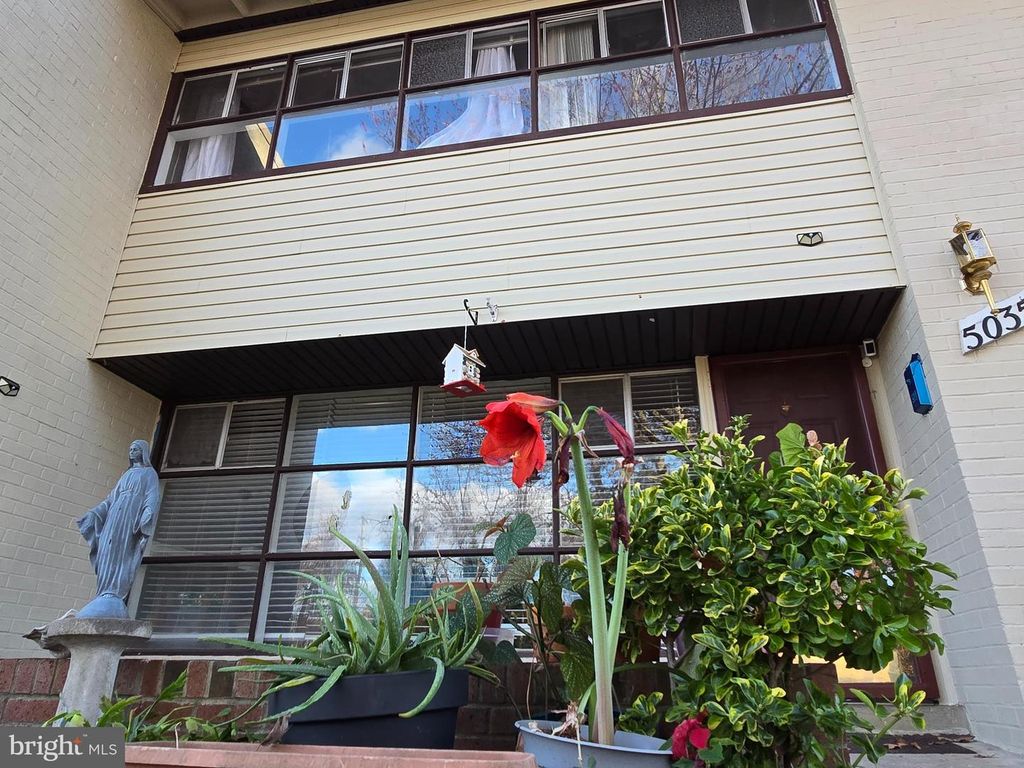 5035 AMERICANA DR, Annandale, VA 22003
