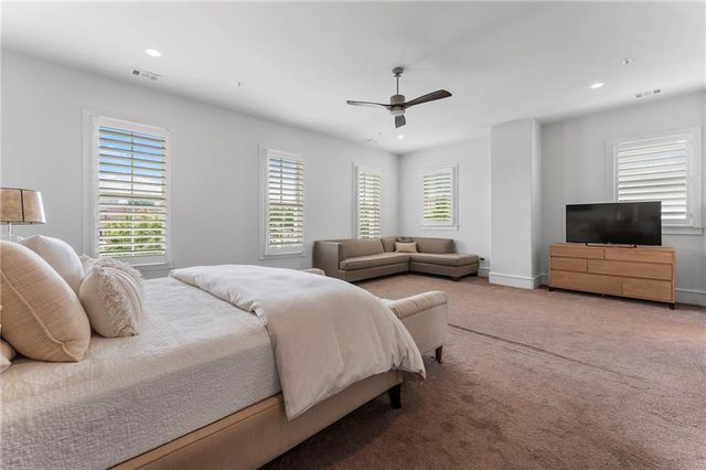 323-1 S Esplanade, Alpharetta, GA 30009