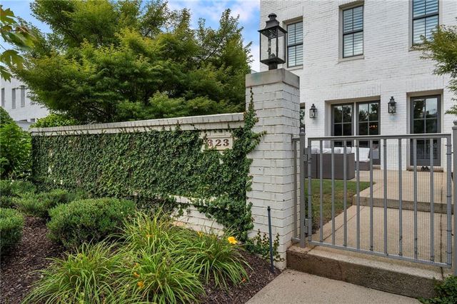 323-1 S Esplanade, Alpharetta, GA 30009