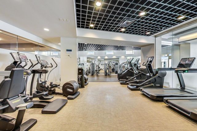 800 N MICHIGAN Avenue 4801, Chicago, IL 60611