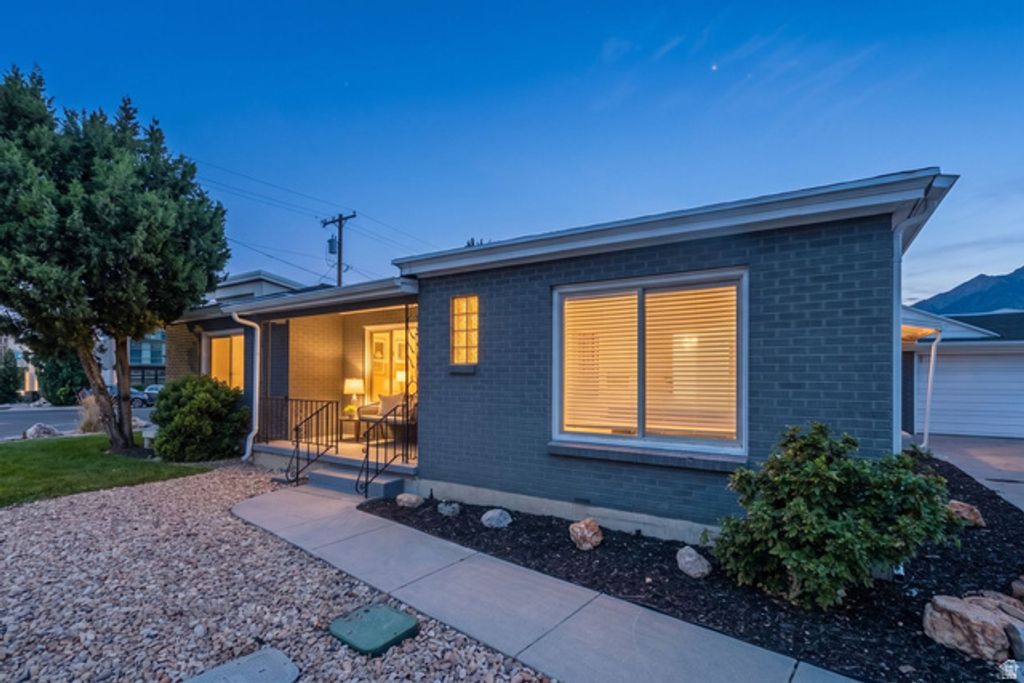 6765 S 1300 E, Cottonwood Heights, UT 84121 — photo 2