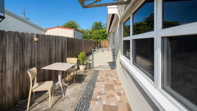 2311 N 58th Avenue, Hollywood, FL 33021