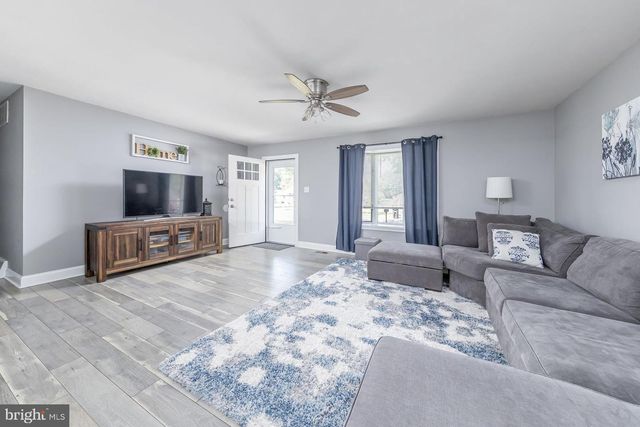 837 VIRGINIA AVE, Deptford, NJ 08096
