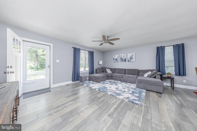 837 VIRGINIA AVE, Deptford, NJ 08096