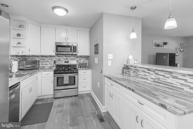 837 VIRGINIA AVE, Deptford, NJ 08096