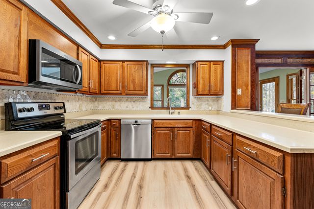 122 Cloister Drive, Peachtree City, GA 30269