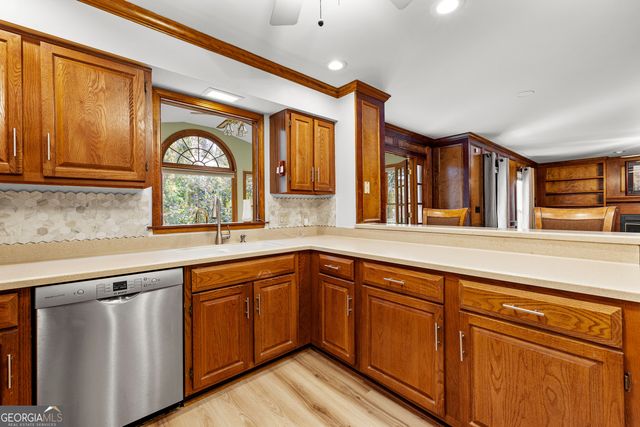 122 Cloister Drive, Peachtree City, GA 30269