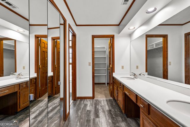 122 Cloister Drive, Peachtree City, GA 30269