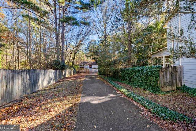 122 Cloister Drive, Peachtree City, GA 30269