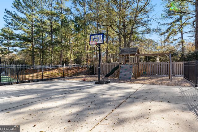 122 Cloister Drive, Peachtree City, GA 30269