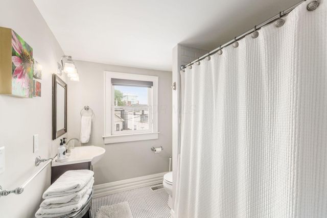 1105 Say Avenue, Columbus, OH 43201