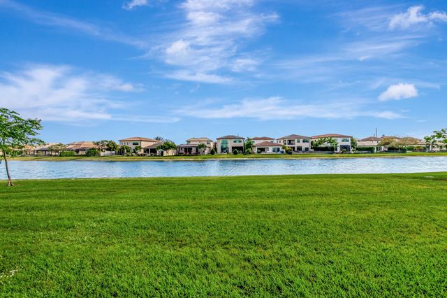 8212 Grand Prix Lane, Boynton Beach, FL 33472