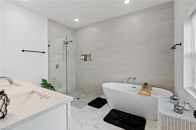 16056 Dinal DR, Punta Gorda, FL 33955