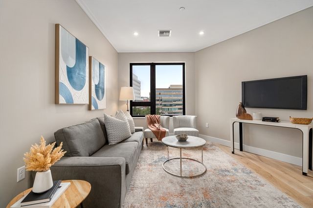 70 Leo M Birmingham Pkwy 416, Boston, MA 02135