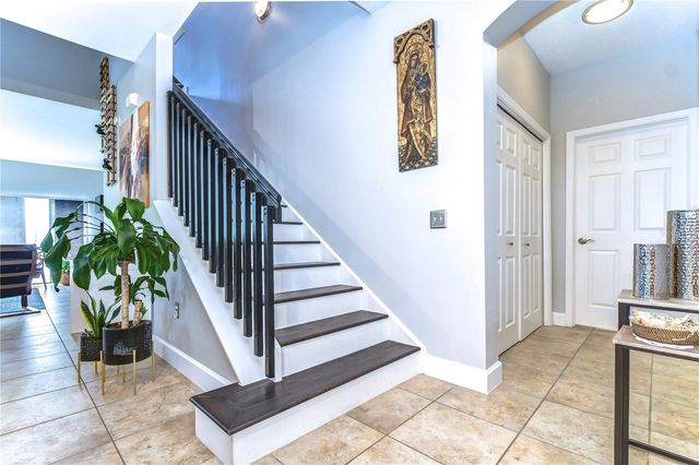 8507 SANDPIPER RIDGE AVENUE, Tampa, FL 33647