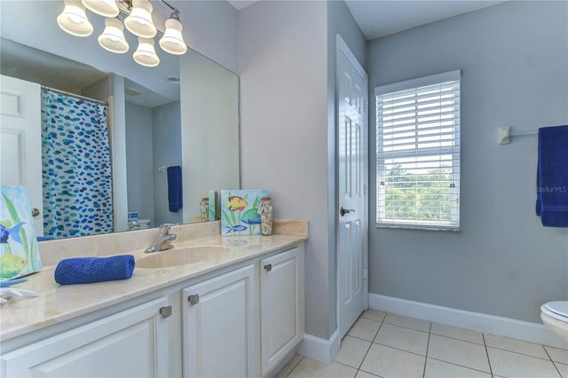 8507 SANDPIPER RIDGE AVENUE, Tampa, FL 33647