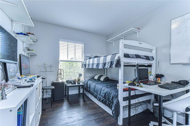 8507 SANDPIPER RIDGE AVENUE, Tampa, FL 33647