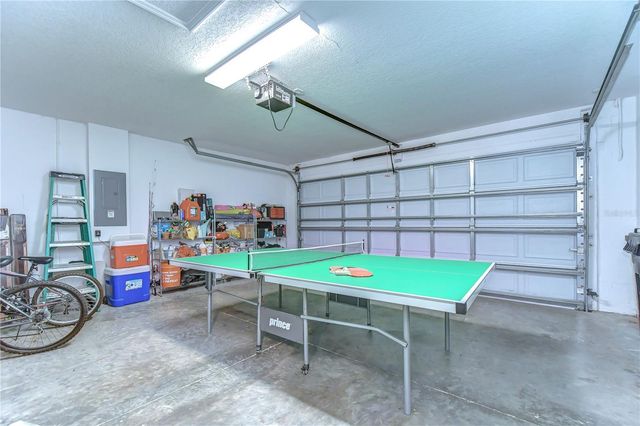 8507 SANDPIPER RIDGE AVENUE, Tampa, FL 33647