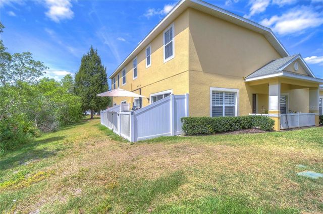 8507 SANDPIPER RIDGE AVENUE, Tampa, FL 33647