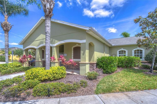 8507 SANDPIPER RIDGE AVENUE, Tampa, FL 33647