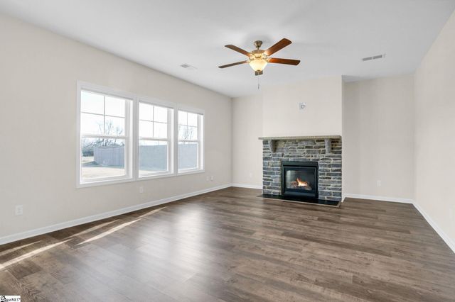 106 Callongton Drive, Piedmont, SC 29673