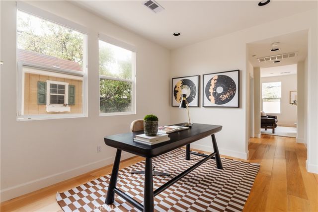 747 E Milford Street, Los Angeles, CA 90042