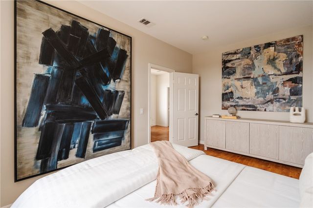 747 E Milford Street, Los Angeles, CA 90042