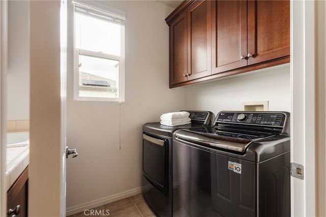 747 E Milford Street, Los Angeles, CA 90042