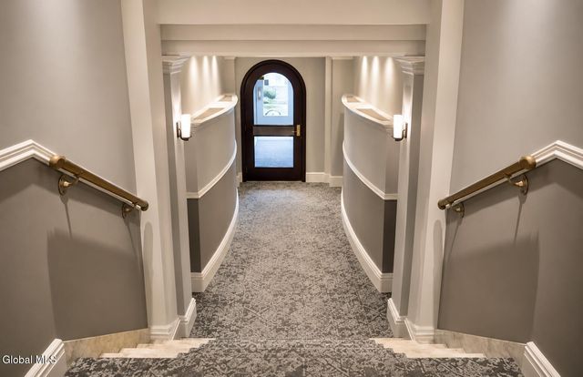 352 State Street APT 6A, Albany, NY 12210