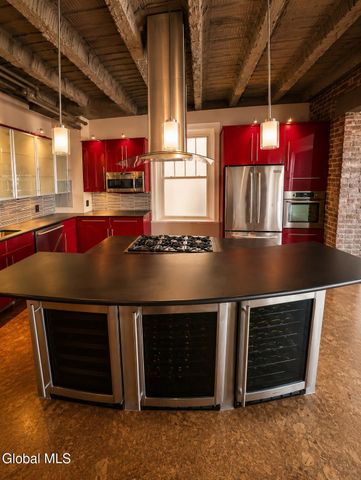 352 State Street APT 6A, Albany, NY 12210