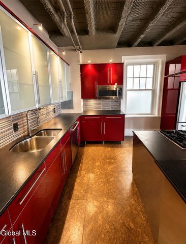 352 State Street APT 6A, Albany, NY 12210