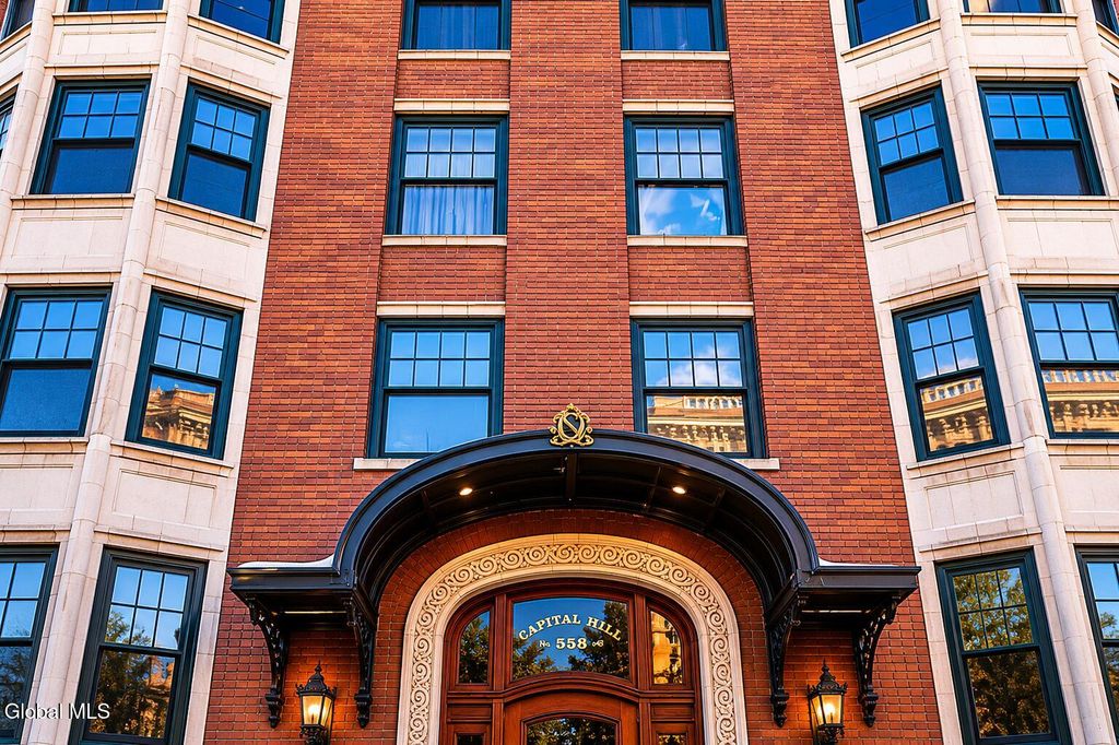 352 State Street APT 6A, Albany, NY 12210