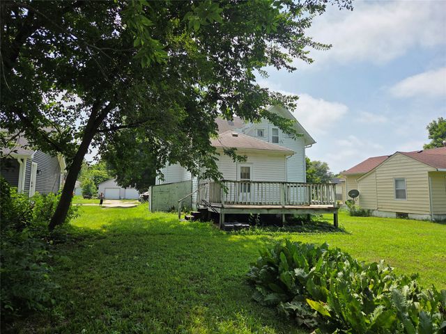 313 E North Street, Winterset, IA 50273