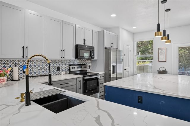 8913 Cranston Court, Providence Village, TX 76227