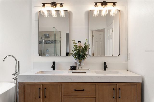 10021 BROMPTON DRIVE, Tampa, FL 33626