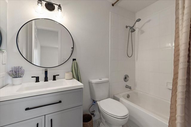 10021 BROMPTON DRIVE, Tampa, FL 33626