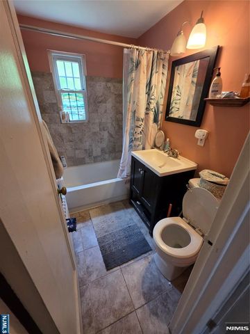 49 Clark Court 61, Rutherford, NJ 07070